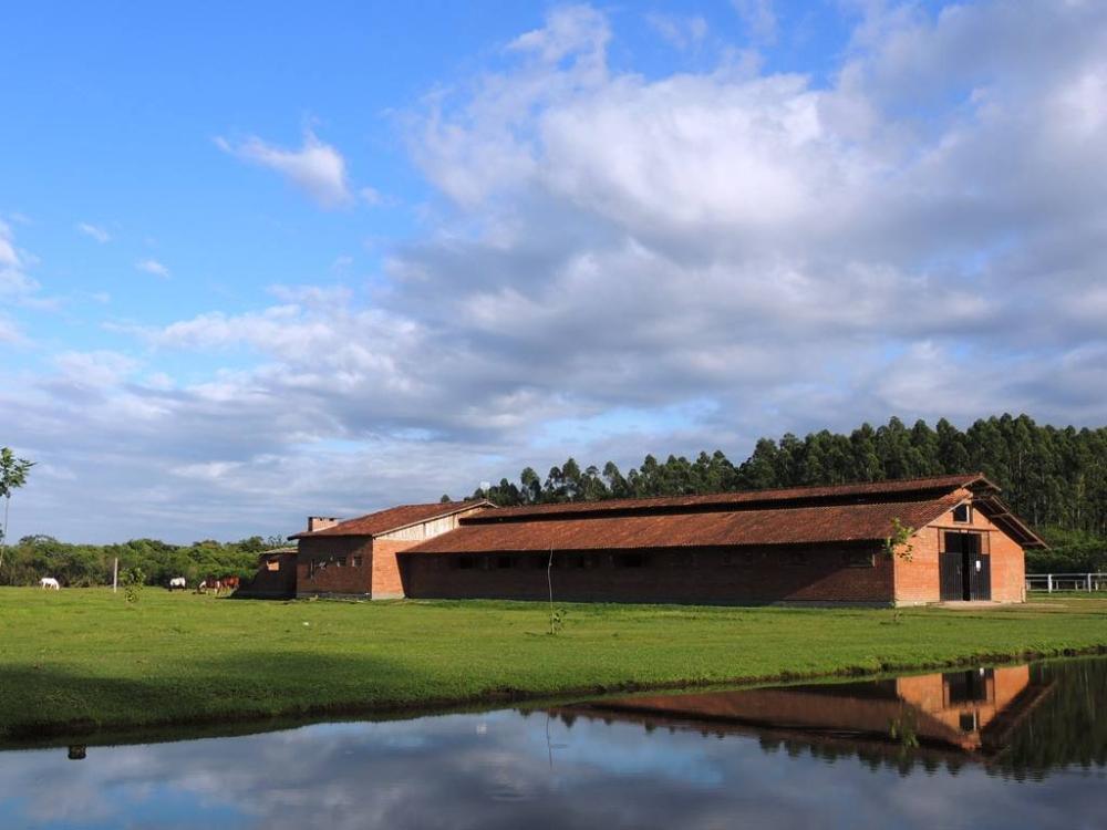 Área, 63.000,00m²ha, à venda em Portão, Aparecida