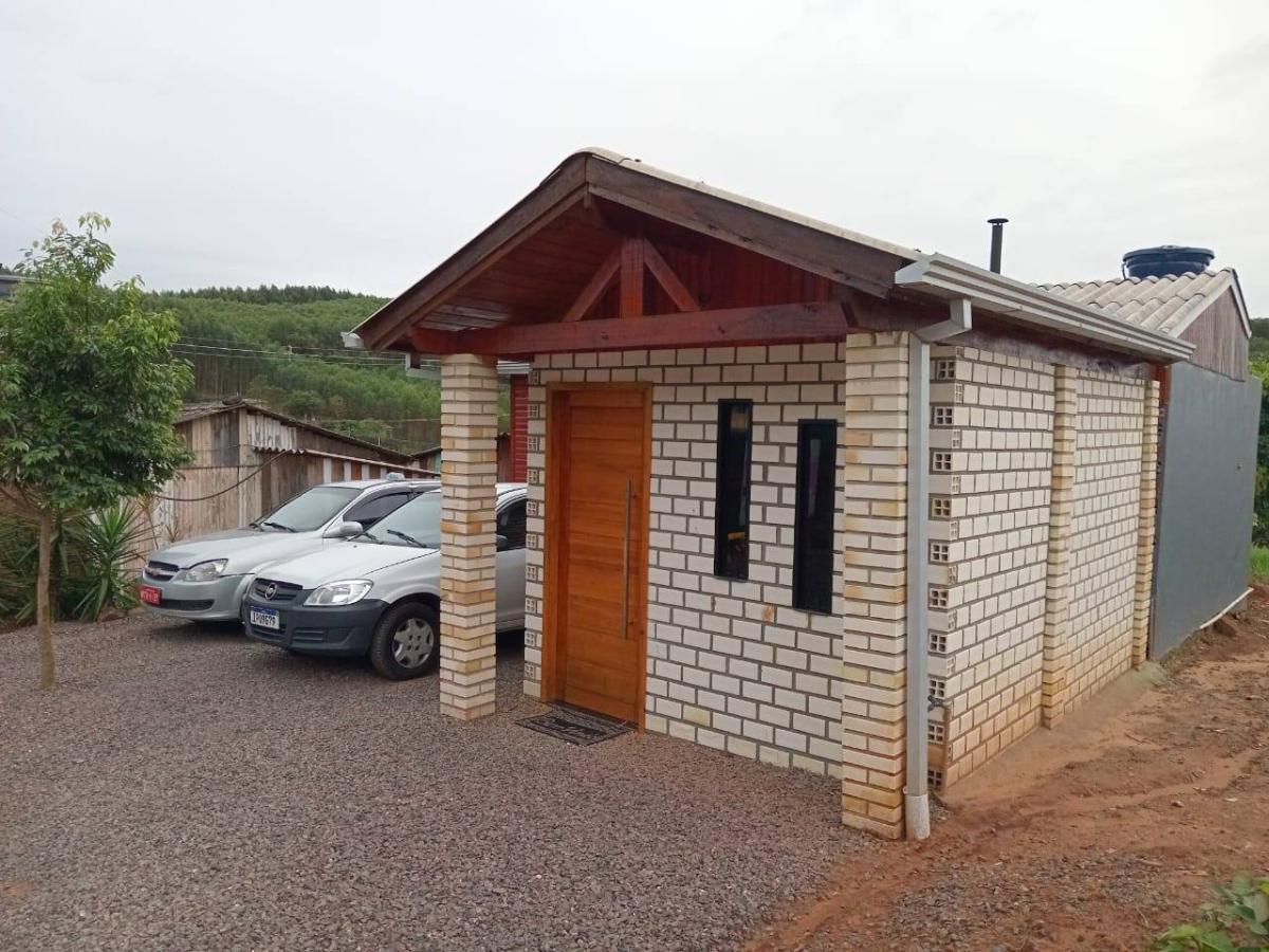 Casa com 3 quartos, 60m², à venda em Estância Velha, Campo Grande